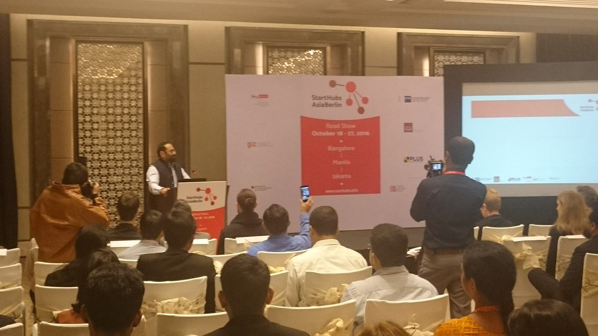 etv_startuphub's tweet photo. .@rajeev_mp, great speech on #startup trends in #India! #democratization #govtech #coreinnovation #coretech https://t.co/FCPrGmVp5v