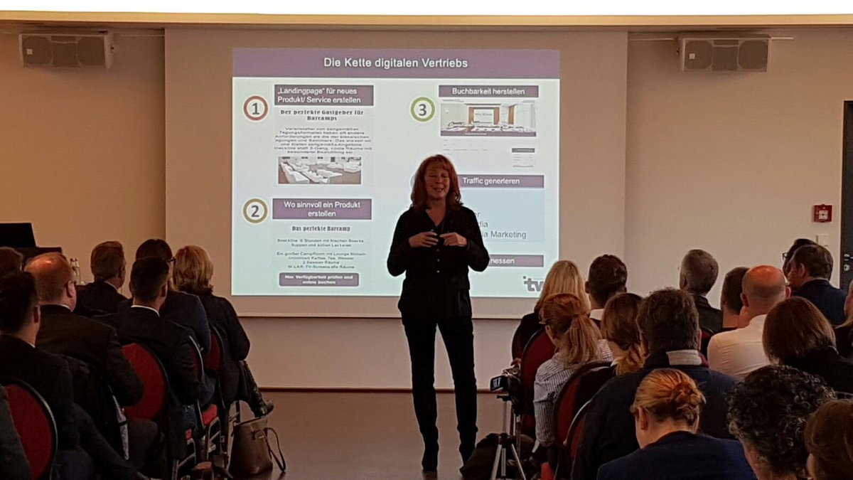 myLike_app's tweet photo. Infrastruktur für schlagkräftige Distribution Gabriele Schulze | Herausgeberin tw Tagungswirtschaft @HSMA_DE #hmc16 https://t.co/89C4QOdR2X