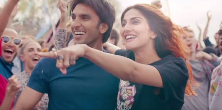 Paris Excitement with Ranveer-Vaani (twitter.com)