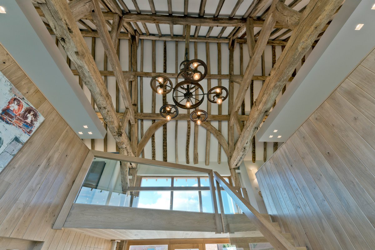 OversleyCastle's tweet photo. Period features combine with contemporary interior design at #barnconversion the Tudor Barn - open days Sat Oct 22 &amp; Sun Oct 23, 11am to 2pm https://t.co/GnYZNxZA23