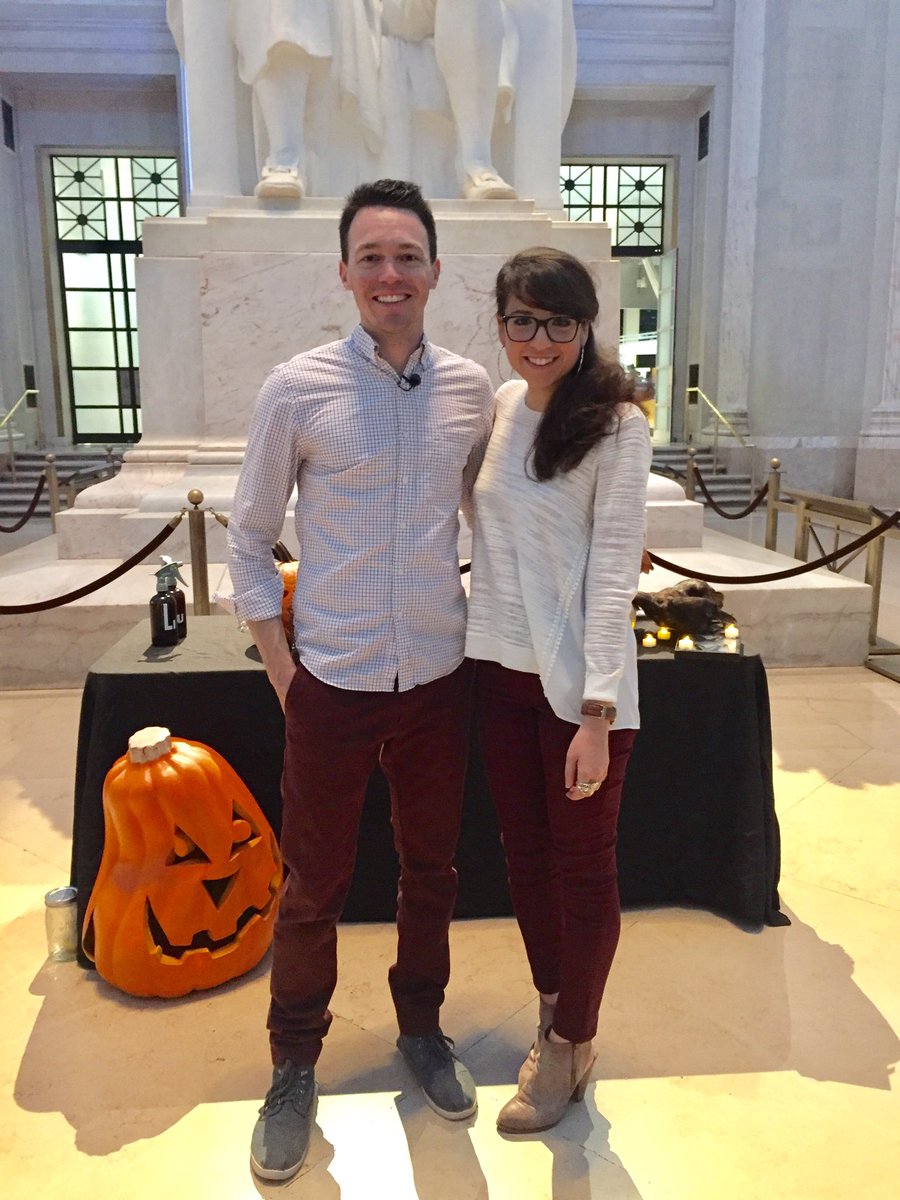 Dressed just like <a href="/J3ss_Lopez/">Jessica Lopez</a> <a href="/TheFranklin/">The Franklin Institute</a> communications manager. Twins!