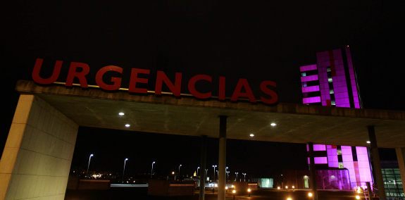 El HUCA se suma al Día contra el cáncer de mama. Ahora solo queda que reduzca la demora para una mamografía