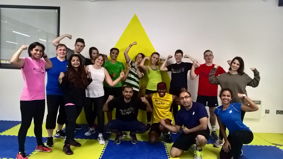himzzy786's tweet photo. Flashback. Mondays 6.30. Be Smart Get Fit in Yellow Pavillion #trainhard #posehard #team #fun @besmartgetfit @wembleypark @Brent_Council https://t.co/nUovFXr49z
