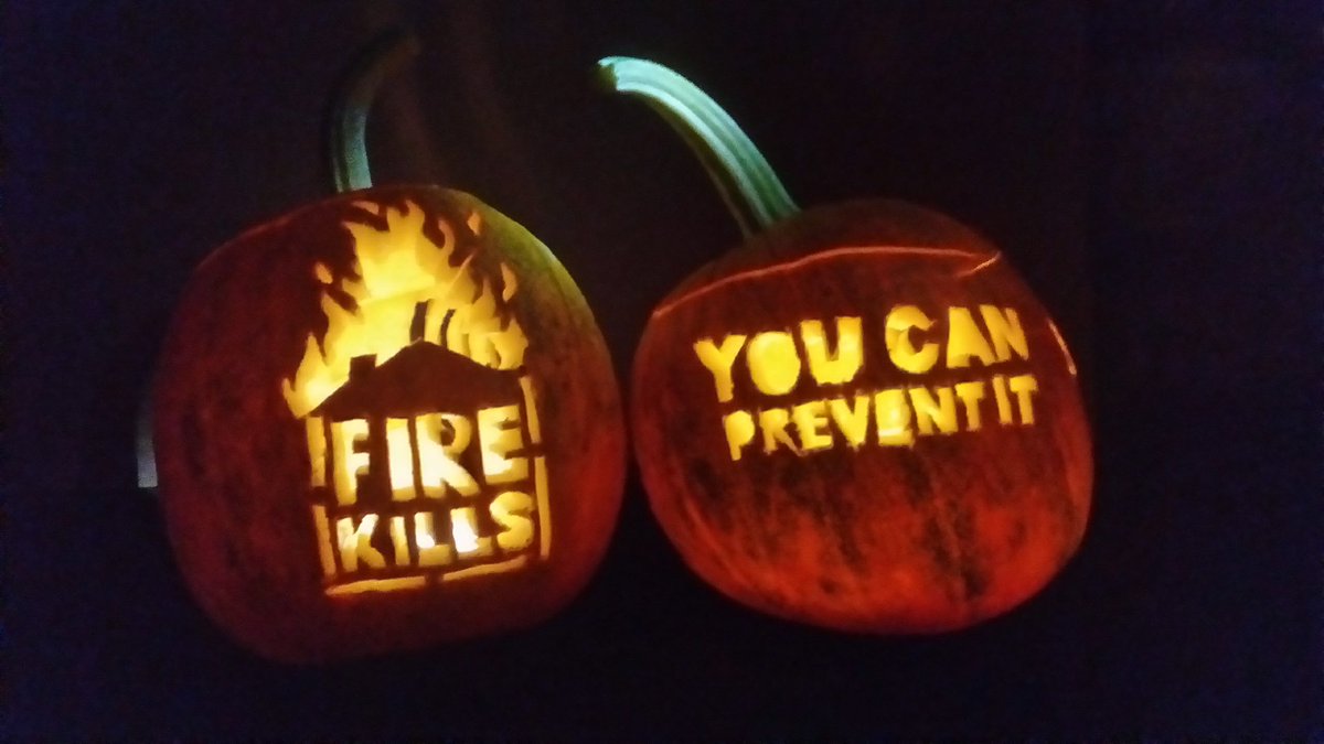 smokedpolly999's tweet image. @BBCBreakfast @carolkirkham @CheshireFire pumpkins fashioned by Charlie watch, Birchwood fire station. #haloweensafety #firessafety