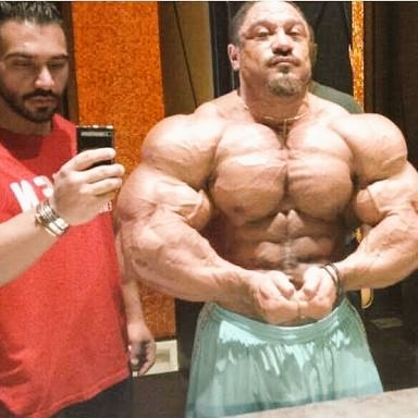 1DjMoose's tweet photo. Roelly Winklaar F*cken  Monster!!Because Bodybuilding &amp; Powerlifting Is Our Life Its All About The Gains! https://t.co/yUFwub9bwc