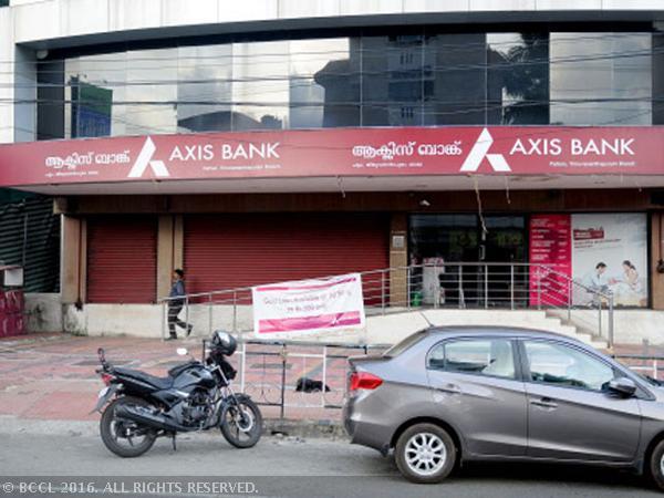 clubhackmag's tweet photo. Axis Bank suffers cyber attack, hires EY to probe damage - https://t.co/VmOJk5k56B https://t.co/rXfHSm8slp
