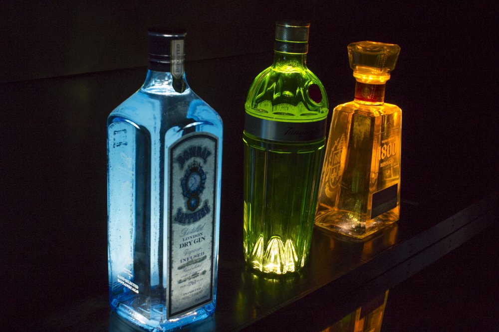 Lit_Displays's tweet photo. Now showcasing the 3 bottle Display. Stained in Ebony with a beautiful finish.  https://t.co/egP1Gg0hM8 https://t.co/OajVAdrRoX