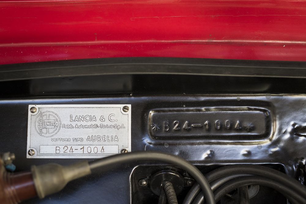 save_lancia's tweet photo. €1,059,260 € for this masterpiece! #Marchionne, who says that #Lancia hasn't got appeal? #SaveLancia #110yearsOfLancia savelancia.it https://t.co/l3tfKRdjj9