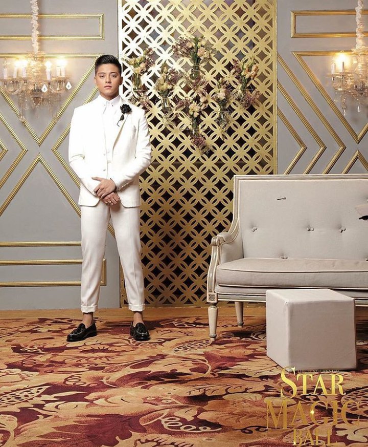 kathnielcaption's tweet photo. Kath x Daniel 💙

#StarMagicBallFanFaveKathNiel https://t.co/FyiQCaYBTr