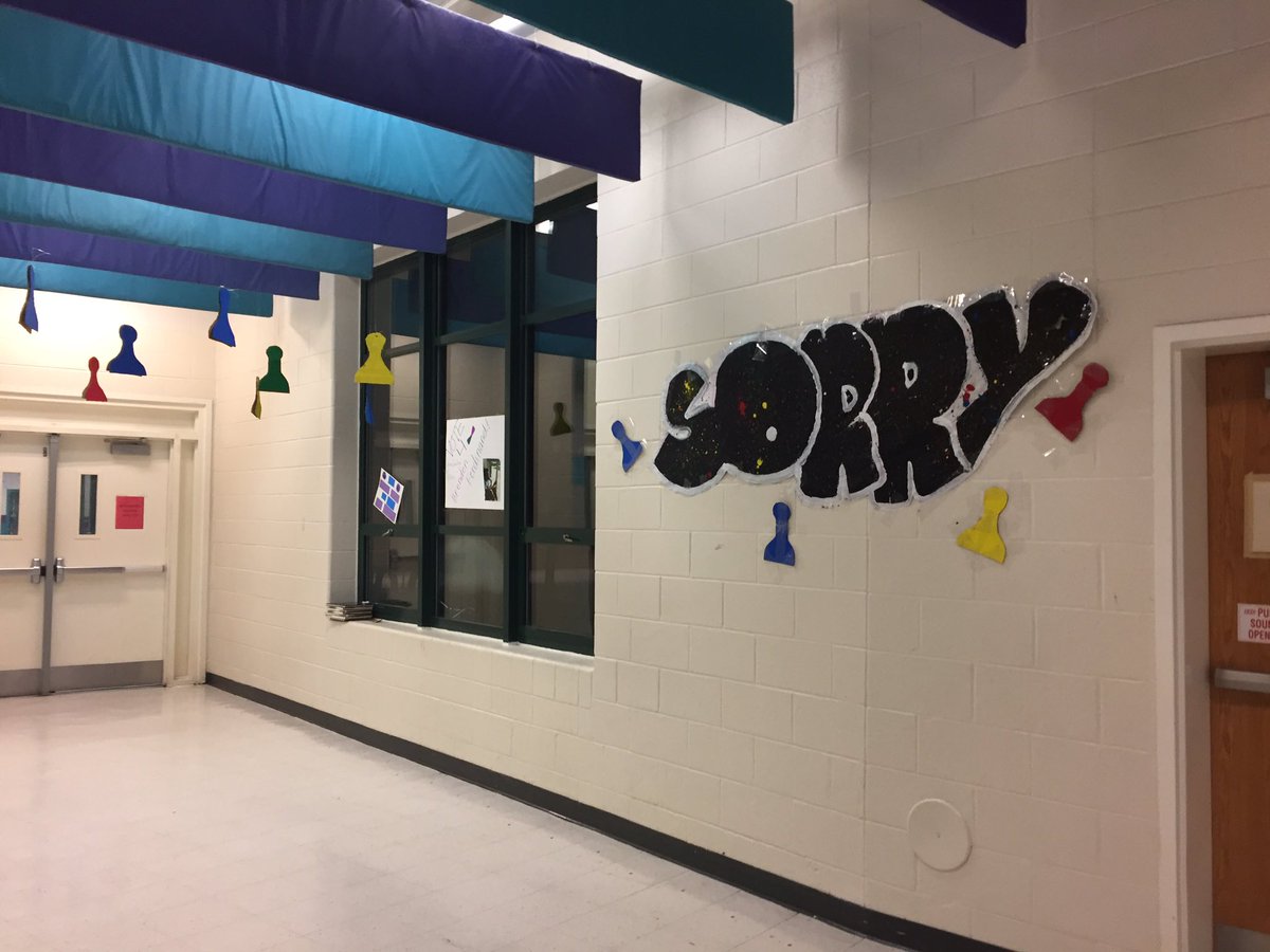 NNPSWoodside's tweet photo. #senior halls are decorated as board games! #homecoming #halldecorating https://t.co/rnvwymqvah