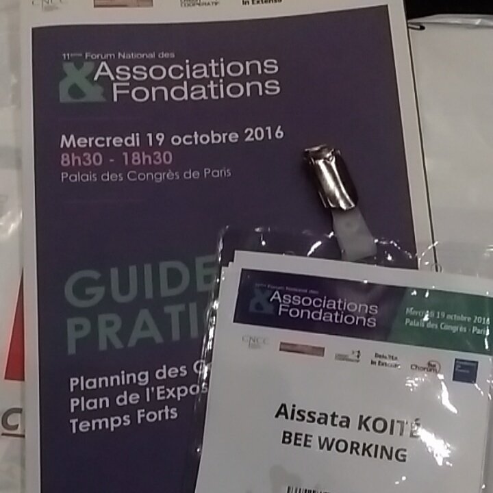 Aissatakoite's tweet photo. C'est parti !
#BeeWorking #assos #forumAsso https://t.co/Vp5tsLNFLE