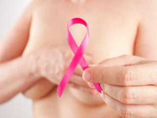 muyinteresante's tweet photo. El cáncer de mama podría ser detectado mediante un simple análisis de sangre. https://t.co/ildifGlNEQ #DiaContraelCancerdeMama https://t.co/bMcbmo4FtQ