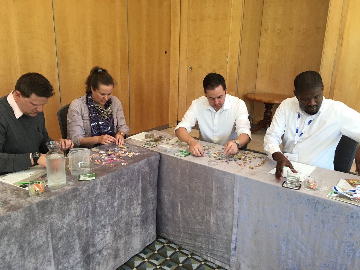 spinemodel's tweet image. Teaching #spinemodel at #lean16. / @danieroux @KevinTrethewey