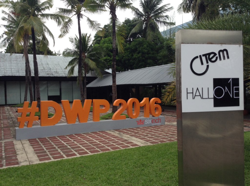 DesignWeekPH's tweet image. Take your selfies here at the #DWP2016 installation sponsored by Six Inch Philippines for the Creative Marketplace at HallONE. #DesignWeekPH