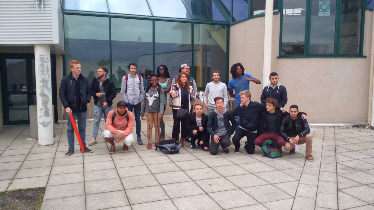 Hier, c'était l'attribution des parrains/marraines des #étudiants de BEBM1 (#bachelor #ebusiness et #marketing) à <a href="/VannesBS/">Vannes BS</a> ! #parrainage