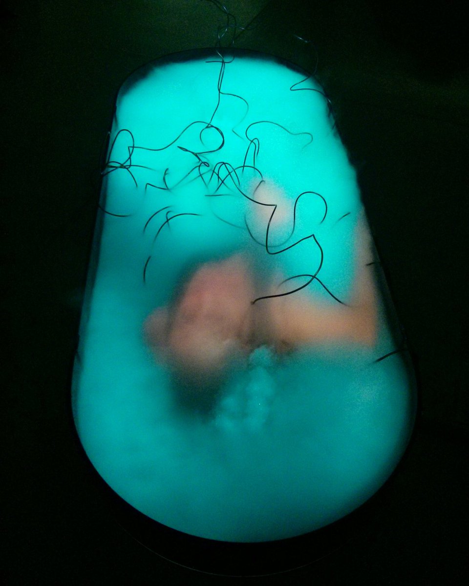 chloewolifson's tweet image. #EllaBarclay 'Summoning the Nereid Nerdz' at #UTSGallery - projected video conjured into visibility on a misty surface
#ContemporaryArt