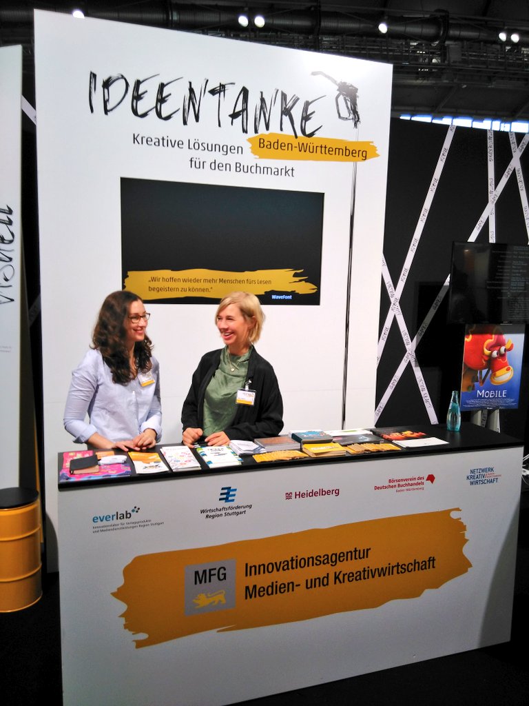 DerExperte's tweet photo. Die "#Ideentanke" Baden-Württemberg in Halle 3.1. #fbm16 #bookerik
Kreative Ideen für den Buchmarkt. https://t.co/FUMmtgCG4C