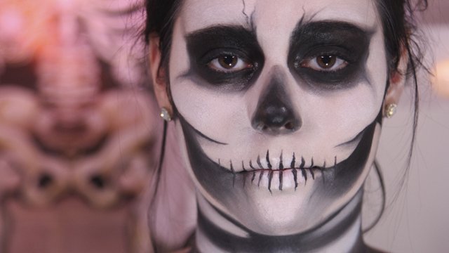 PoseUK's tweet photo. Creep the hell out of everyone this #Halloween with skeleton makeup. Full tutorial: https://t.co/ZivZsNqDvM https://t.co/oIGYOPGvUs