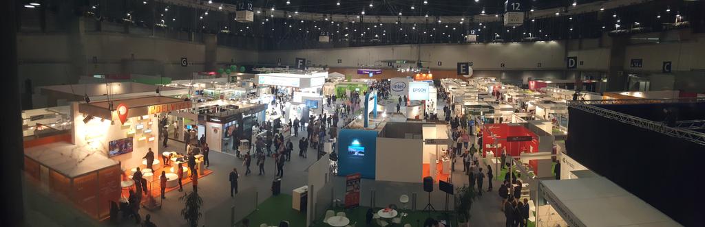 educacion3_0's tweet photo. Llenazo en el Pabellon 12 de #SIMOEDU16 #YOVOYASIMOEDU16 https://t.co/1yQGoKKLfn