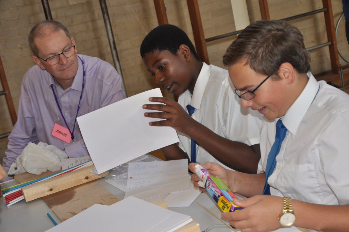 CCChalfonts's tweet photo. 'Engineering the Future' with @RotaryGBI Jordans and @beaconsfieldsch They begin designing their bridges. #ccceng https://t.co/0Jg4TY0x0X