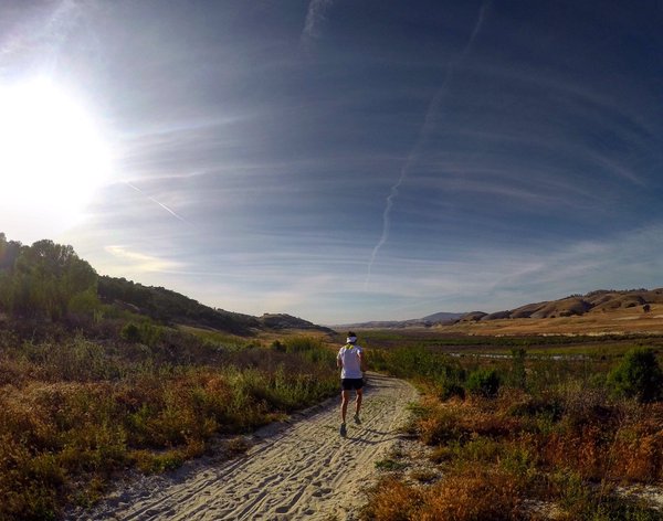 tripassione's tweet photo. "When I'm runing I don't have to talk to anybody and don't have to listen to anybody. This is a part of my day I can't do without." Murakami https://t.co/HamevKSr3C