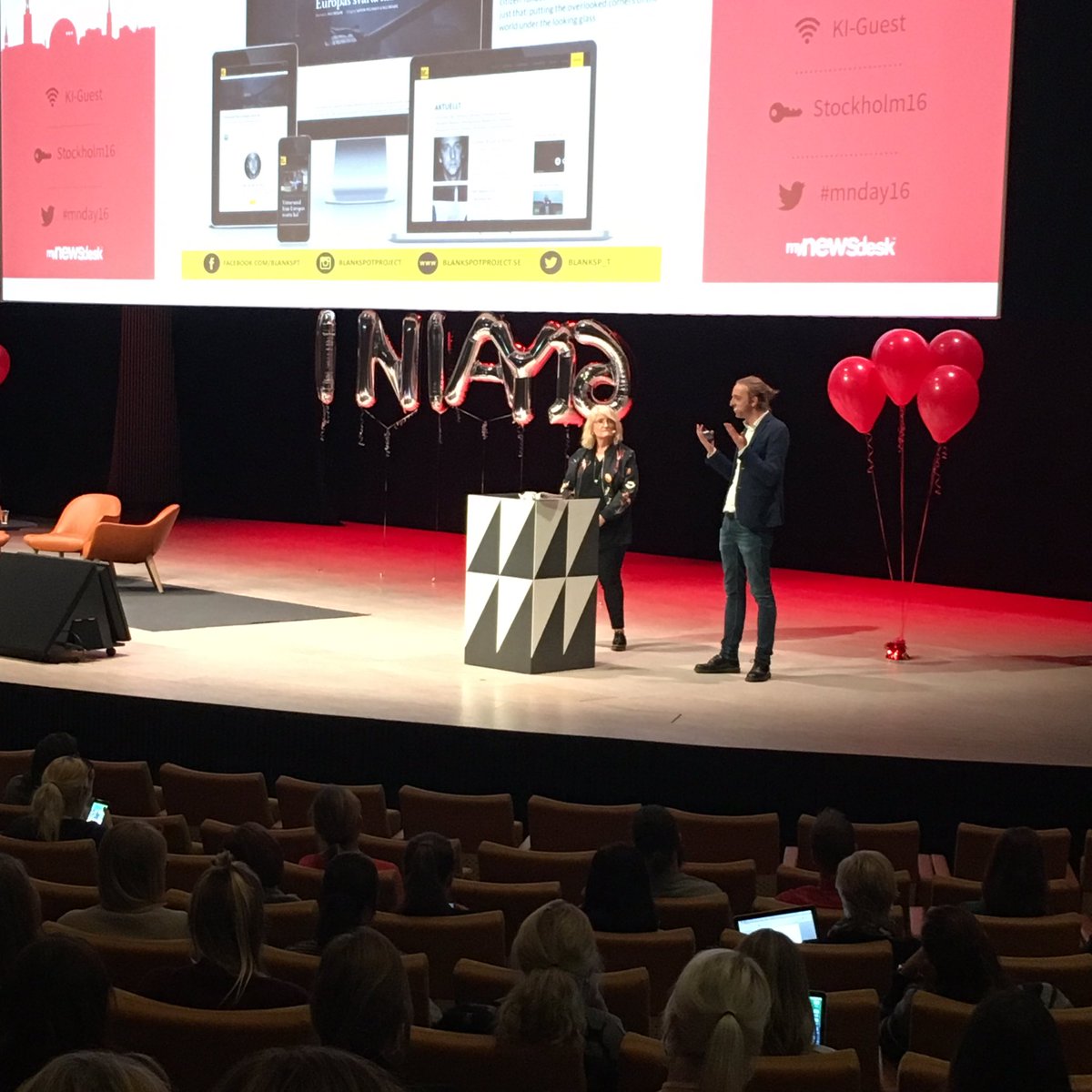 Fredrika_Bremer's tweet photo. @martinschibbye och @britstakston berättar om #blankspotproject och journalistikens roll som fundament i en demokrati! #mnday16 https://t.co/NSbHTFtryd