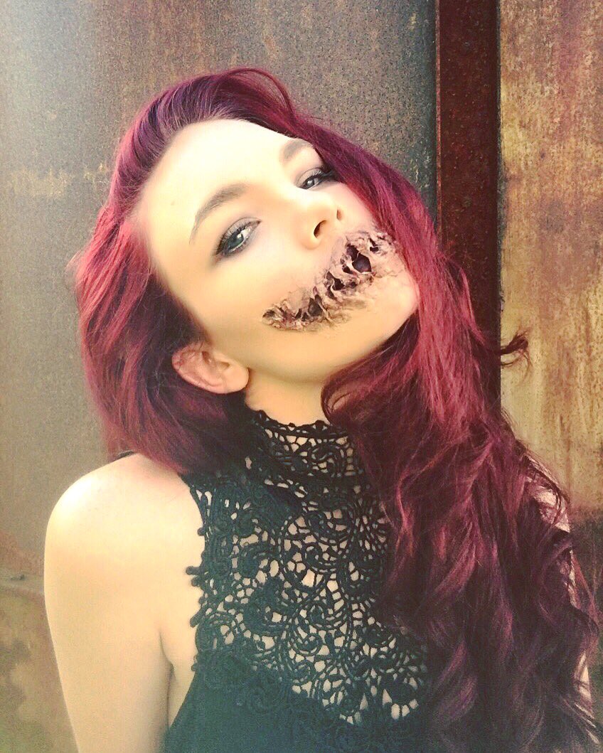 @Glam_And_Gore.