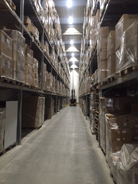 Active_Freight's tweet photo. Busy week last week - trip to Amsterdam to meet Koen the manager and visit our new warehouse partner in Zevenaar! Impressive place https://t.co/8J6T6kbvFk