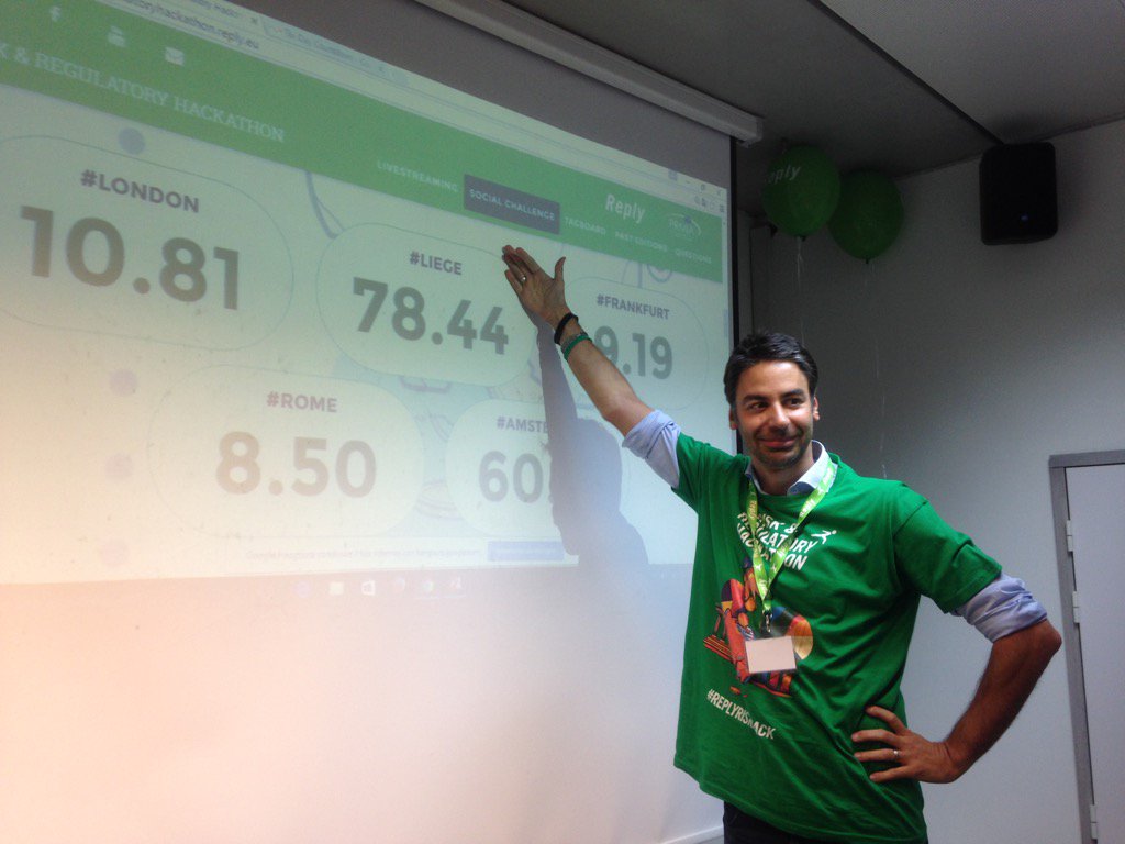 fradel86's tweet photo. #replyriskhack #liege an happy twitting CEO https://t.co/cbyPJ7WIZE