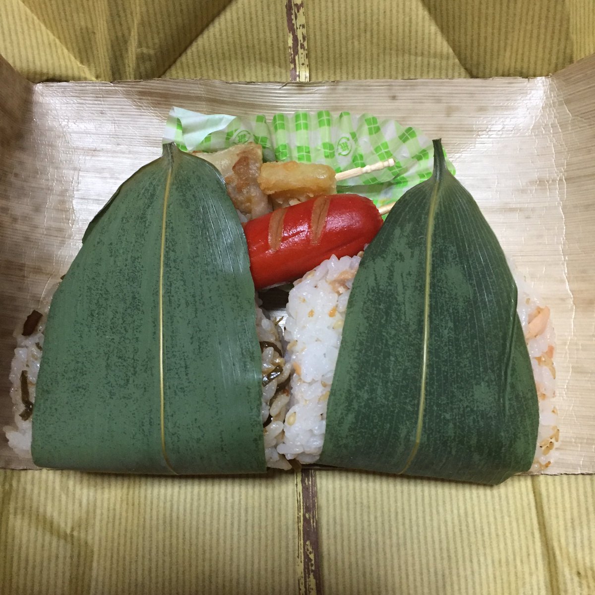 菜摘 真田丸茶々侍女オールアップしました 堺雅人さんから美味しい差し入れも頂きました ありがとうございます 竹内結子さんとも終わったー というハイタッチ W ほんとに素敵な方々ばかりで楽しい現場で幸せな半年間でした 菜摘 真田丸茶々侍女オールアップしました 堺雅人さんから美味しい差し入れも頂きました ありがとうございます 竹内結子さんとも終わったー というハイタッチ W ほんとに素敵な方々ばかりで楽しい現場で幸せな半年間でした