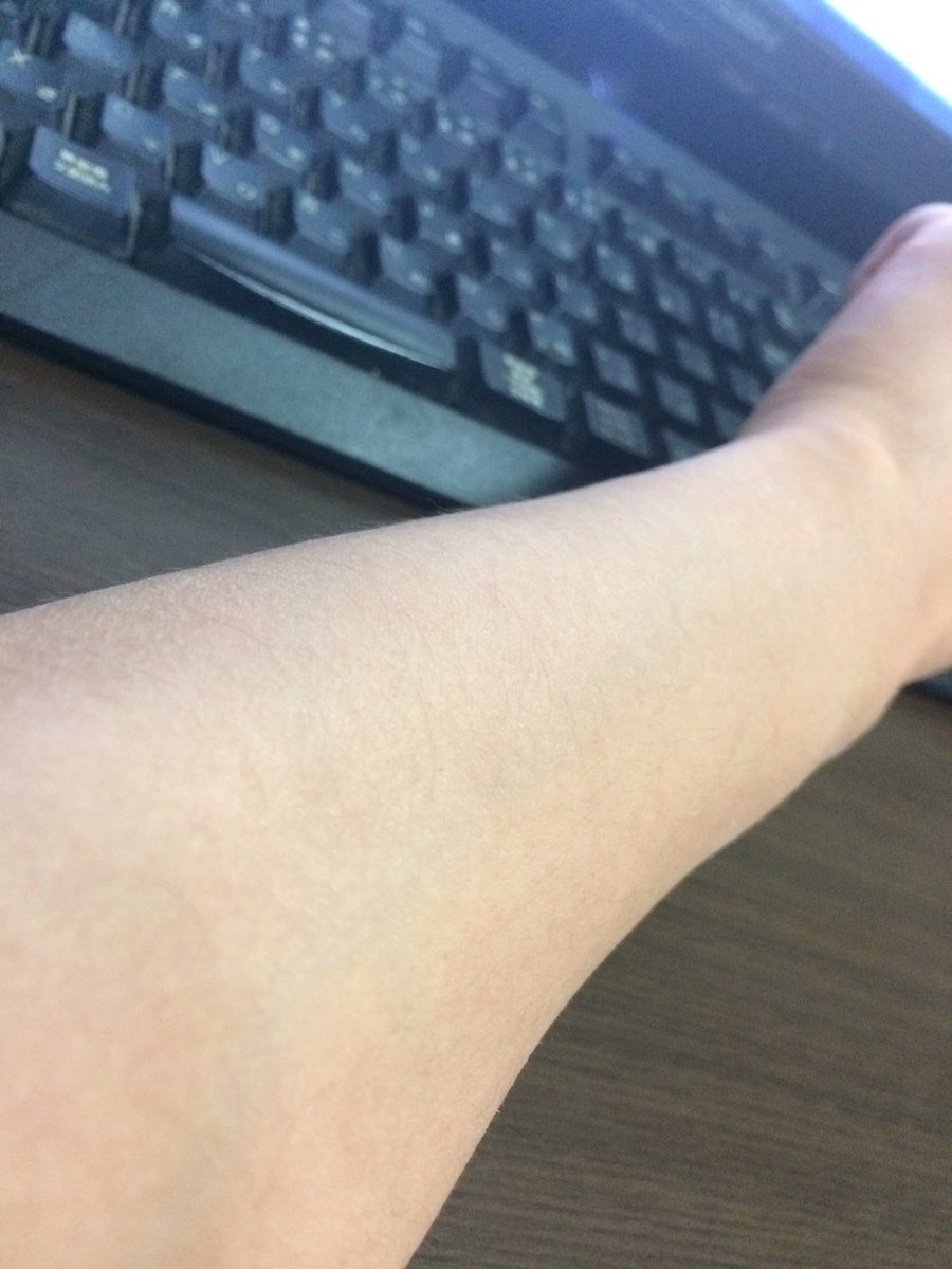 いあな 腕毛薄い方なのかな