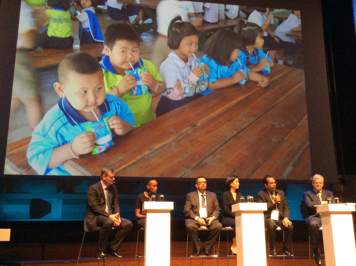 International (business) leaders <a href="/IDFWDS2016/">World Dairy Summit</a> explaining their contribution to sustainable dairy production worldwide