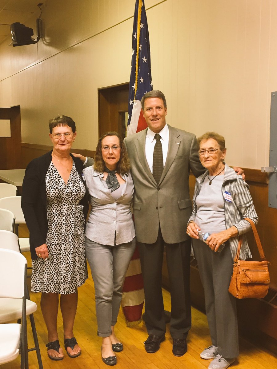 MikeParrishPA's tweet photo. Thanks to all the attendees at last nights town hall. Special thanks to  @MontcopaDems Area 1 zone leaders for all your hard work &amp; help! https://t.co/Xq6b32OD6w