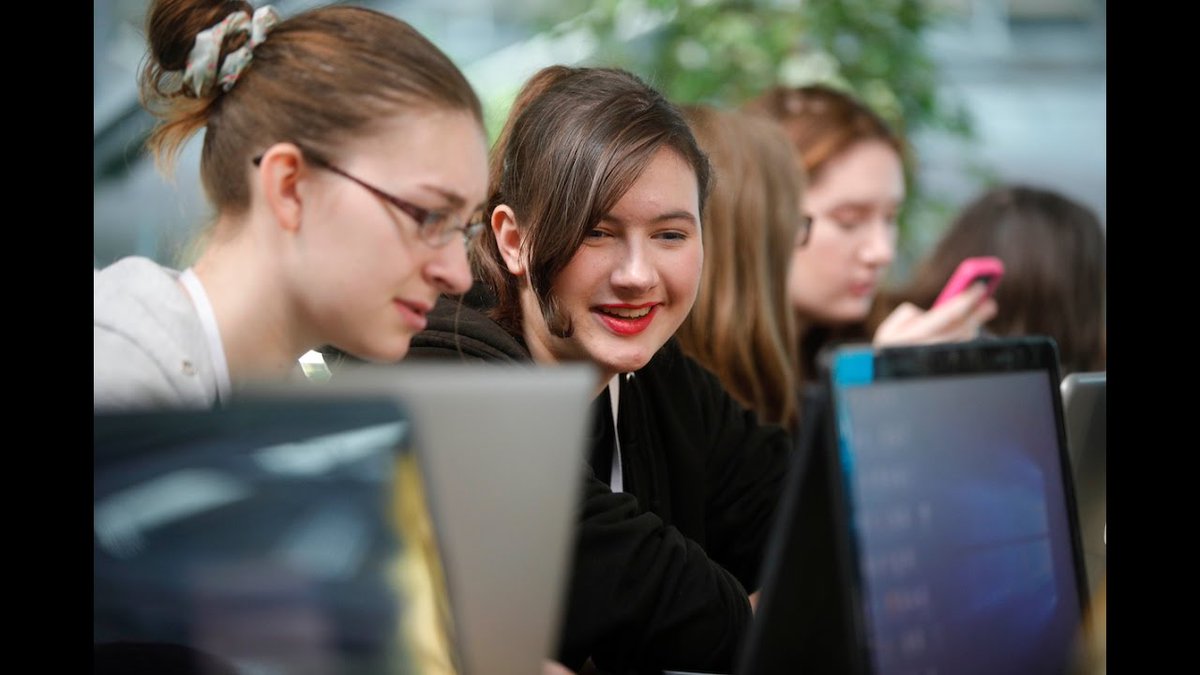 codeinstitute's tweet image. VIDEO: @SiliconRepublic were at #CoderGirlHackDay – inspiring young girls to #code & encouraging inclusiveness: buff.ly/2ehuhZi