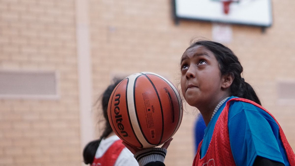 helpinghoops's tweet photo. Helping Hoops Dandenong. They approach every session with the focus and determination that will serve then well in life. https://t.co/ll8WKupPsq