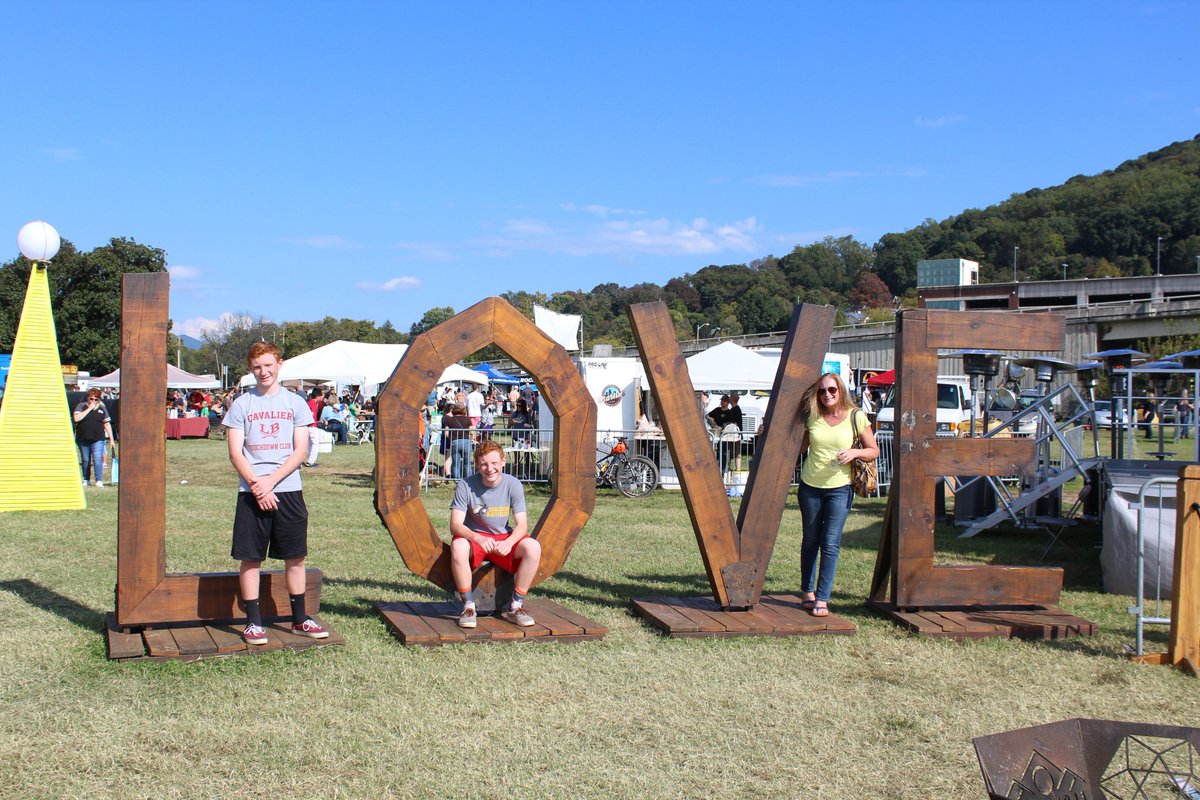 ThatTanya's tweet photo. https://t.co/zRigbsmIg3 #GoOutsideFestival #VALoveSign #CityDailyPhoto https://t.co/MG6ppEPfwG