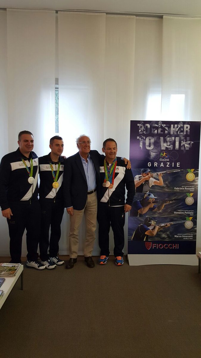 Il trio dei SUPER medagliati Olimpici #Pellielo, #Rossetti e #Innocenti in visita alla SEDE #FIOCCHIMUNIZIONI. Grazie di tutto CAMPIONI!
