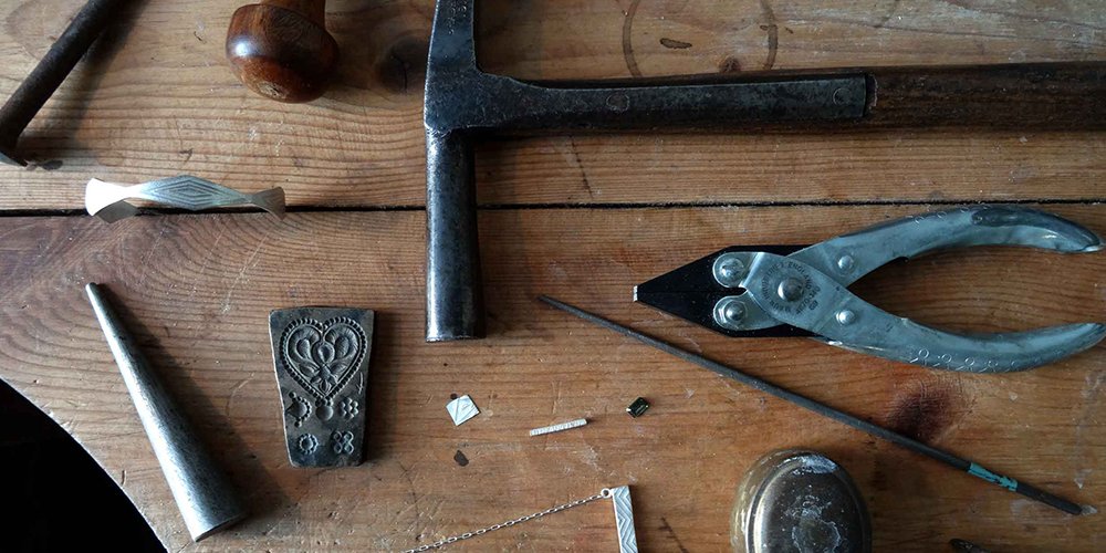 The Bristol Artisan <a href="/DesignersMakers/">Greedy Merlyn</a> curated winter fair here at the Forge November 26th-27th buff.ly/2esnA5k (pic <a href="/vikipearce/">Viki Pearce</a>)