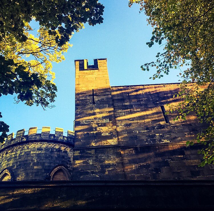 TourismDisaster's tweet photo. Lancaster Castle #encounteringcorpses #darktourism @dark_tourism @THE_UCLan @UCLanResearch https://t.co/Xav2jnIbvA