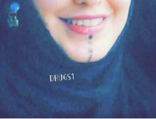 رصعه 
وحنج مدكوك
والشامه تكتل بشارعنه من تفوت
كل حلوة تختل..❣