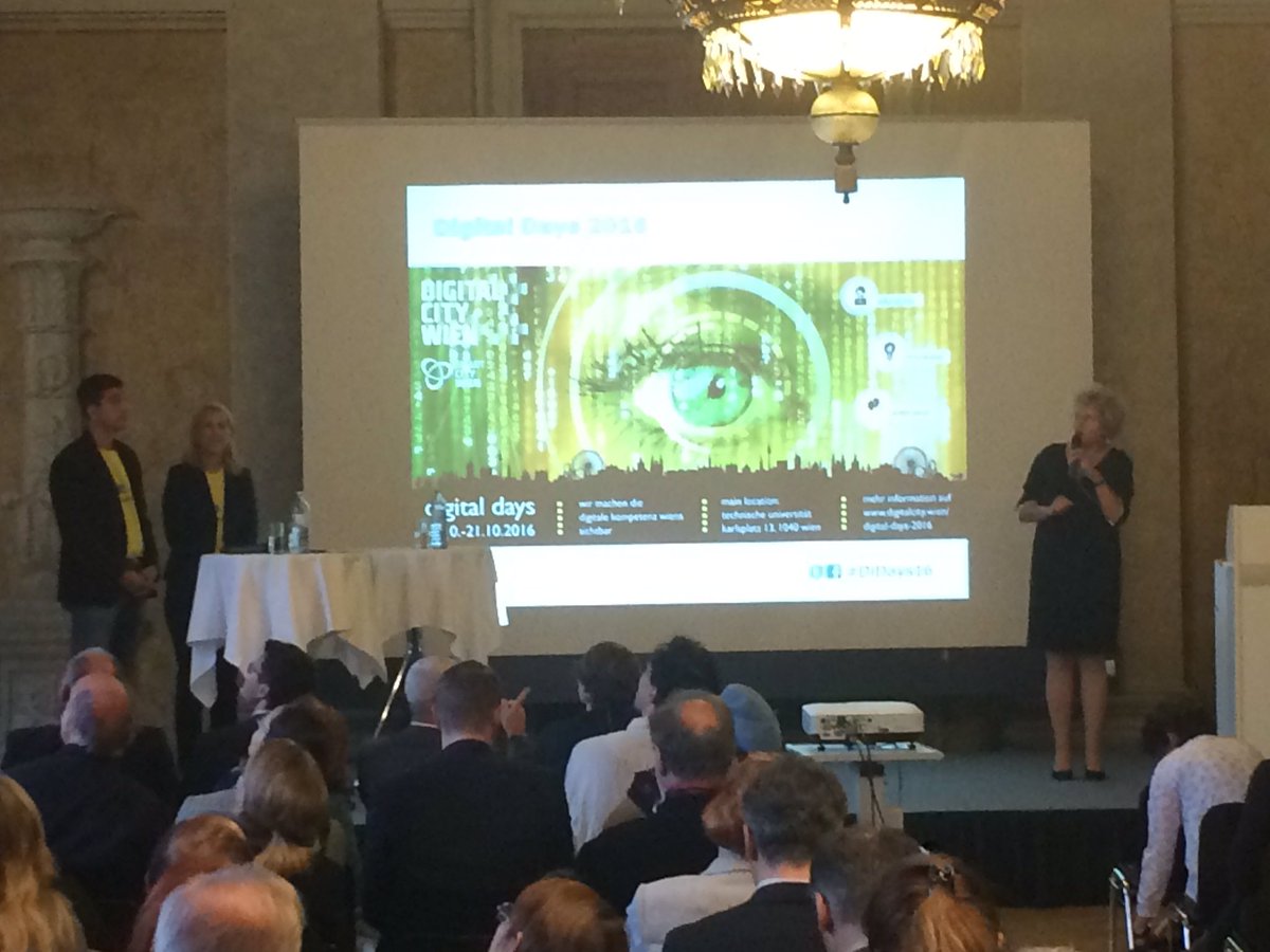 b_kainrath's tweet photo. Eröffnung der Digital Days 2016. TU Wien Festsaal. #DiDays2016 https://t.co/eRNUHSrVLV