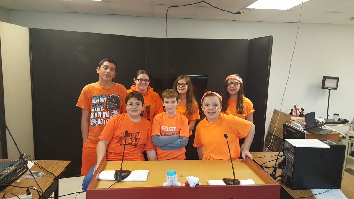 Mrs_Musket's tweet photo. Moran's MVP News wears orange against bullying. #moranms #wpschools https://t.co/nWYPYC4sp4