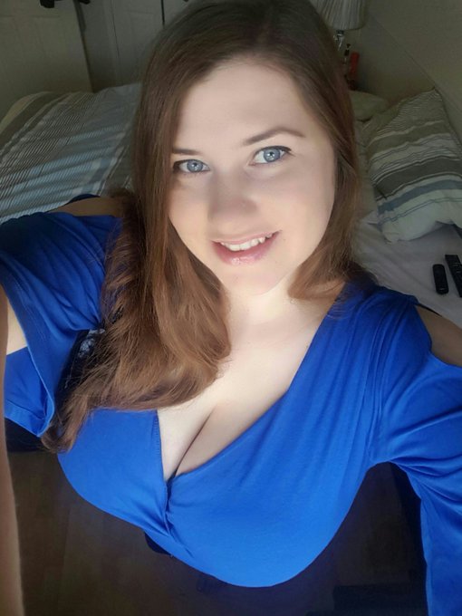 This top doesn't look to bad ❤❤ https://t.co/hKkBX0eLDH<a href="/tag/manyvids"class="tags"><span>#manyvids</span></a><a href="/tag/mvsales"class="tags"><span>#mvsales</span></a>