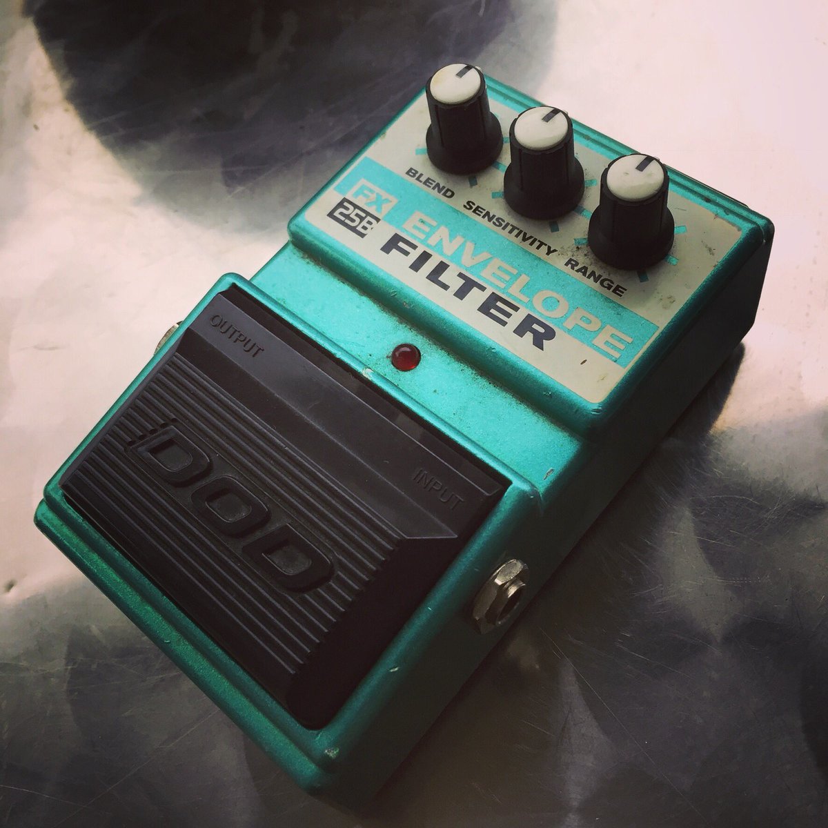 edovalace's tweet photo. Todo el sonido funk de los #70s en un solo #pedal #dod #envelopefilter #fx25b https://t.co/RYNXL68kgm