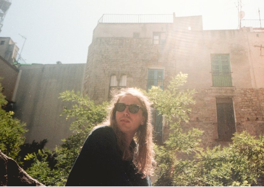 Vaccines bassist Árni reveals two solo tracks he describes as "depresso tropicana" + first solo show announced bestf.it/2ehVsTs