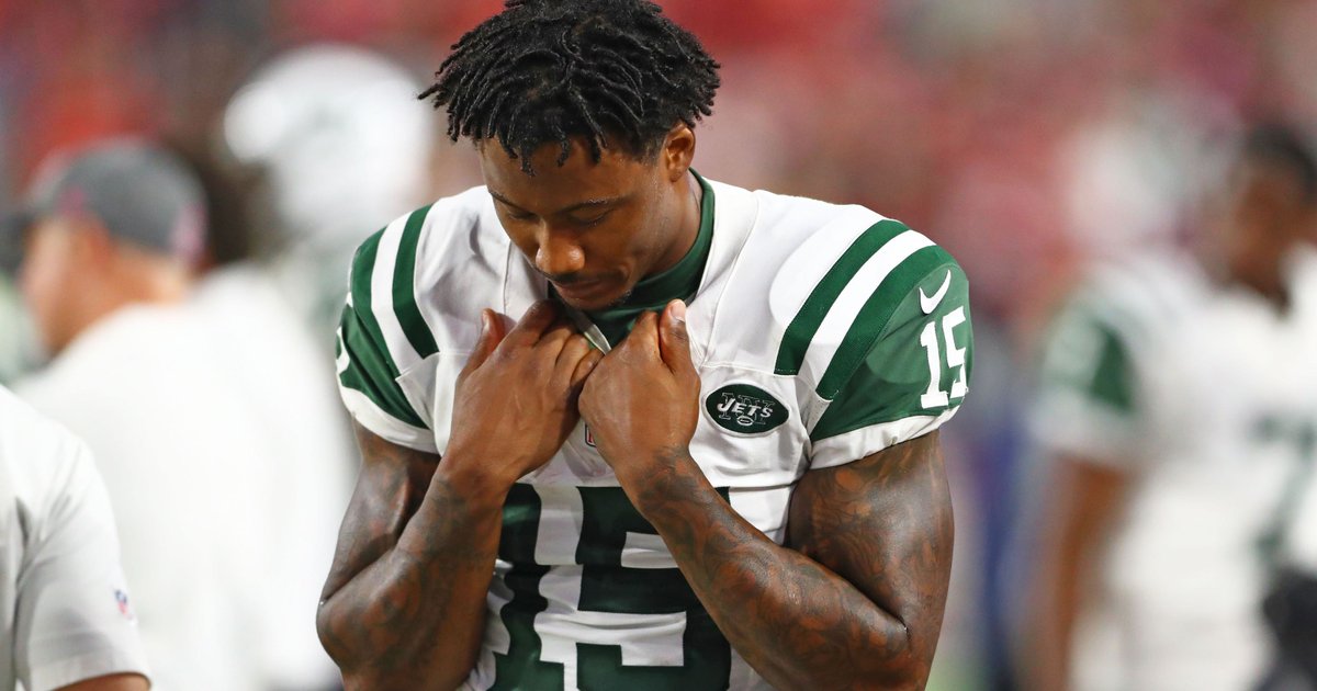 USATODAY's tweet image. Sagging NFL TV ratings leave owners scrambling for answers usat.ly/2egIA1u