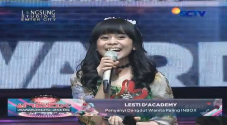 Pertama kalinya Dedek <a href="/Lesti_Jenong_DA/">Lestykejora</a> masuk nominasi #InboxAwards dan langsung jd juara! Selamat Lesti Penyanyi Dangdut Wanita Paling Inbox
