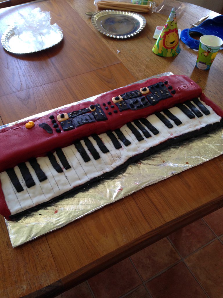 andystinson's tweet photo. Hey @nordkeyboards check out the birthday cake my wife made! #iseenord #amazing https://t.co/9qwZYPQ25x