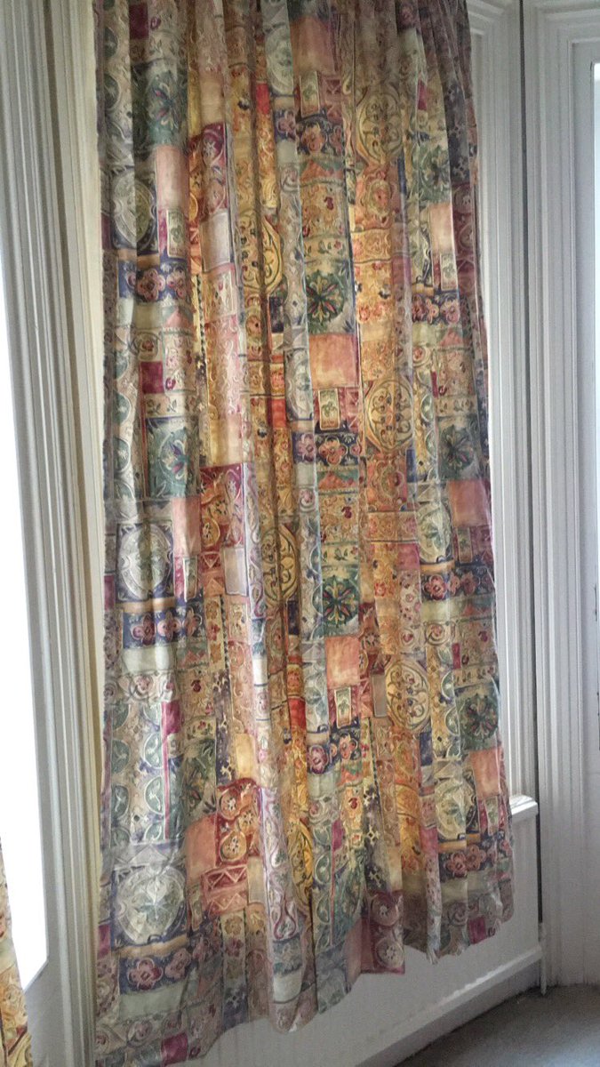 unarushhh's tweet photo. our landlord asked ceara did she wanny pick her own curtains but she said naw it'd be grand as long as they were plain https://t.co/MJHfGPwvGE