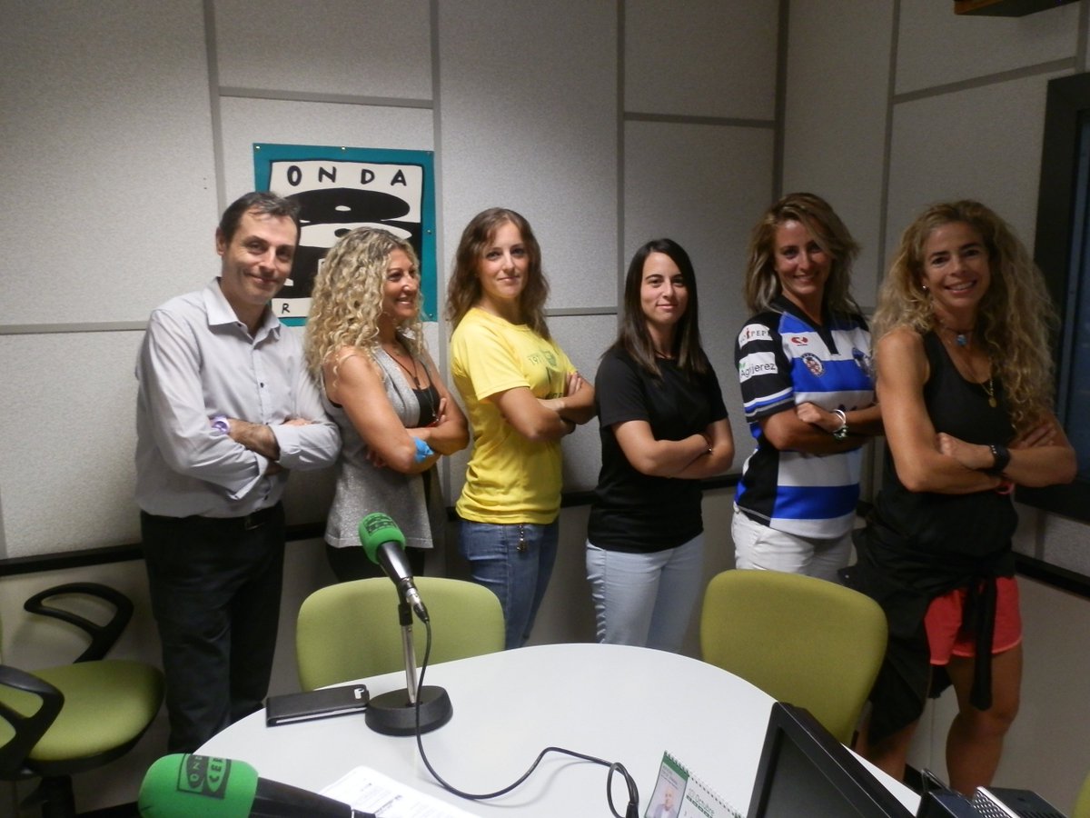 Hoy en Onda Deportiva Jerez de 15.15 a 16.00 hrs. en 90.3 F.M. Tertulia Deportiva Femenina dedicada al rugby femenino, un deporte que crece.